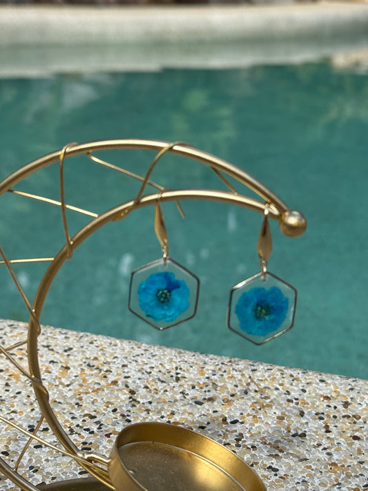 Flowers in resin