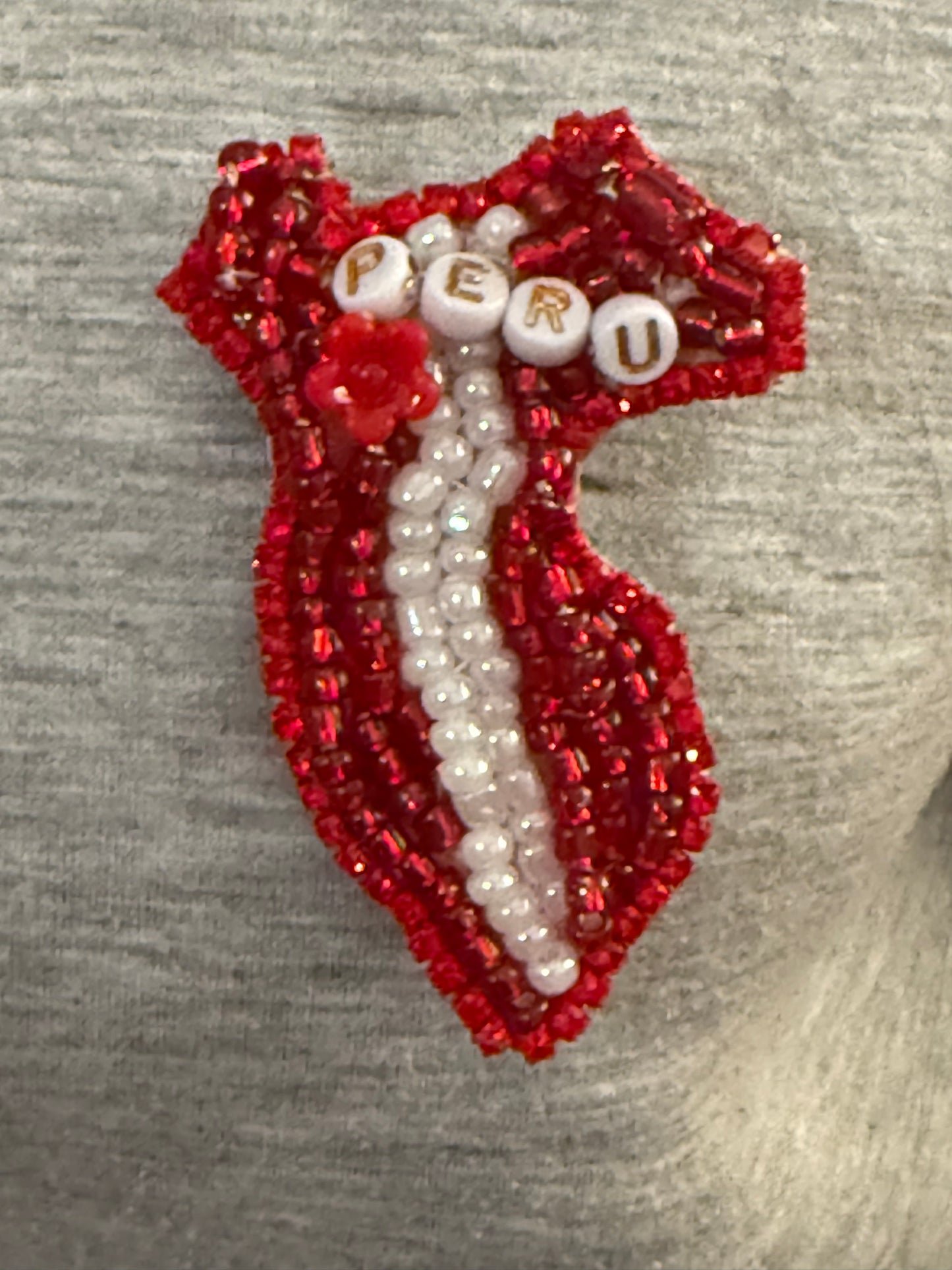 Peruvian Pin