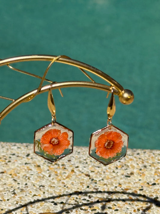 Flowers in resin